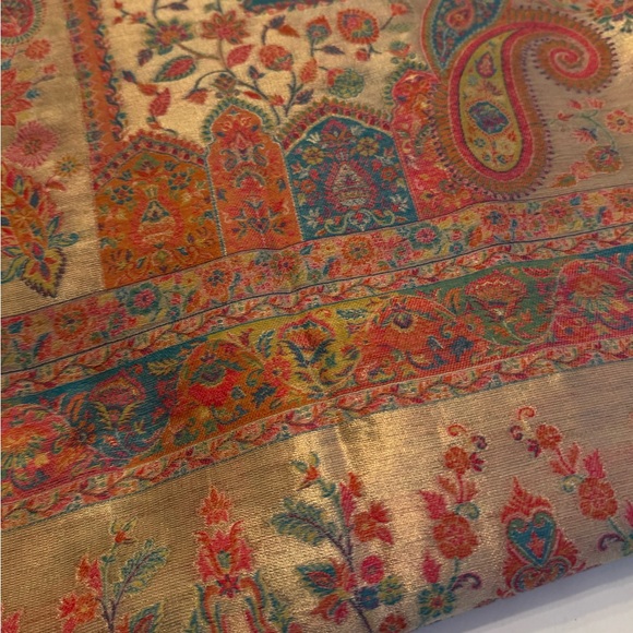 Colorful Paisley and Floral Patterned Rug - Picture 12 of 17